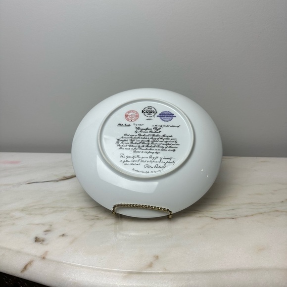 Edwin M Knowles Norman Rockwell Grandpa's Gift Plate - Picture 6 of 9